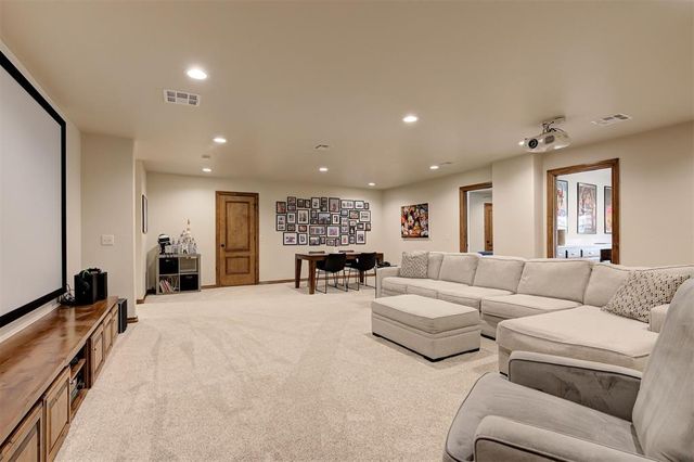 10512 Elmwood Forest Drive, Oklahoma City, OK 73151
