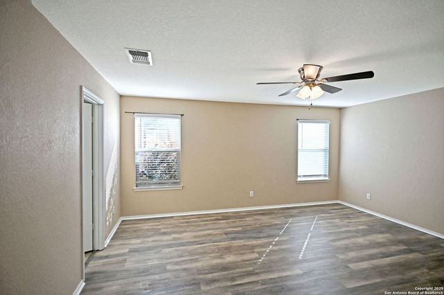 1433 Cutler Bay, New Braunfels, TX 78130