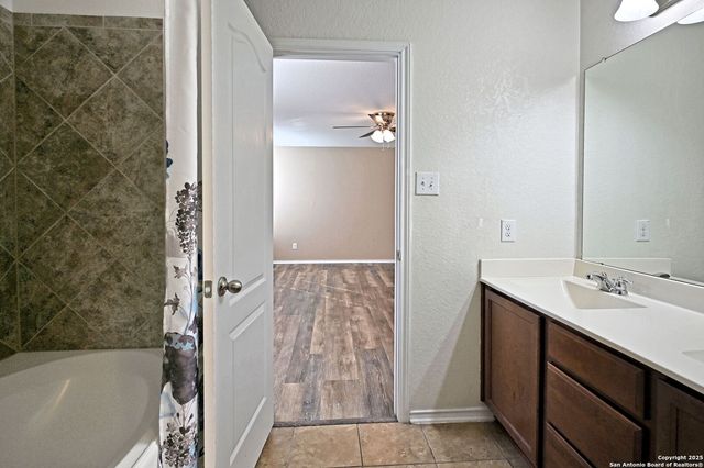 1433 Cutler Bay, New Braunfels, TX 78130