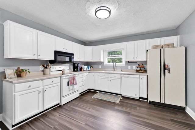 449 21st Street, Otsego, MI 49078