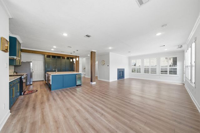 1413 Whispering Pines Drive 5, Houston, TX 77055