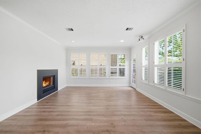 1413 Whispering Pines Drive 5, Houston, TX 77055