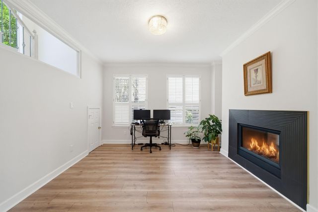 1413 Whispering Pines Drive 5, Houston, TX 77055