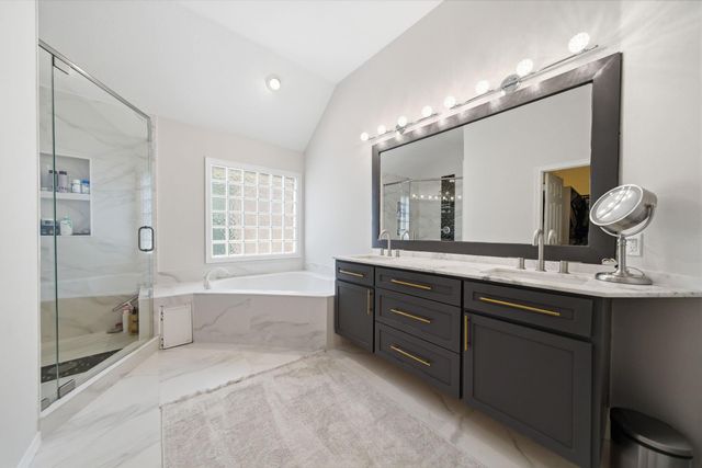 1413 Whispering Pines Drive 5, Houston, TX 77055