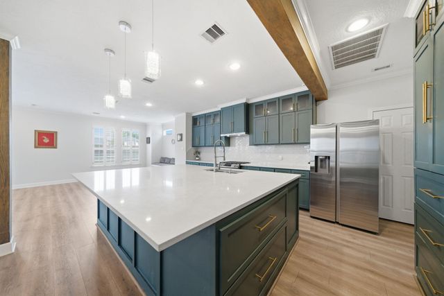 1413 Whispering Pines Drive 5, Houston, TX 77055