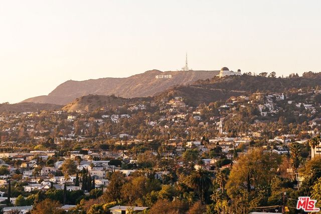 2018 Griffith Park Boulevard 116, Los Angeles, CA 90039