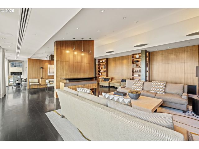 710 Nw 13TH Ave PH-2, Portland, OR 97209