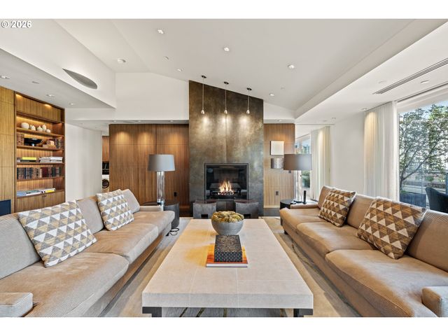 710 Nw 13TH Ave PH-2, Portland, OR 97209