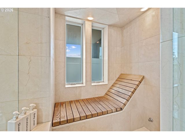 710 Nw 13TH Ave PH-2, Portland, OR 97209