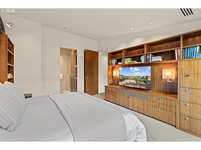 710 Nw 13TH Ave PH-2, Portland, OR 97209