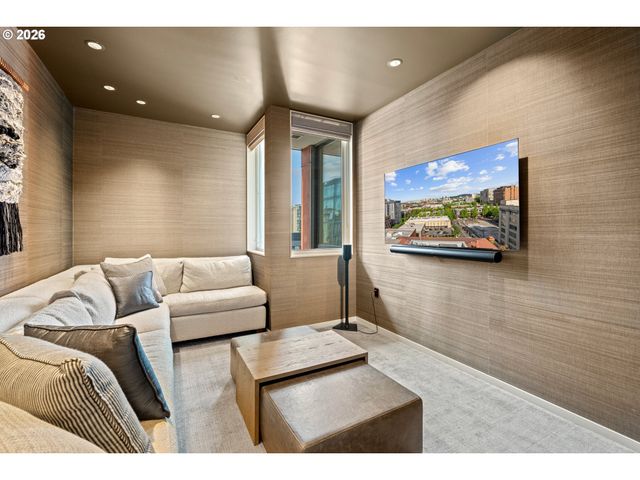 710 Nw 13TH Ave PH-2, Portland, OR 97209