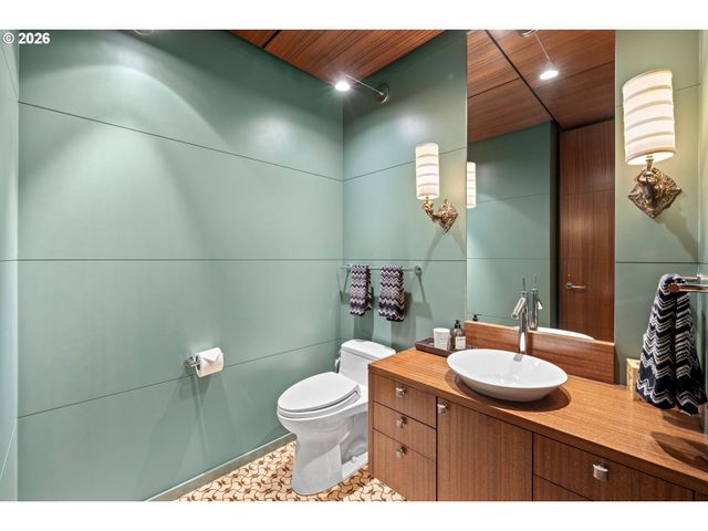 710 Nw 13TH Ave PH-2, Portland, OR 97209