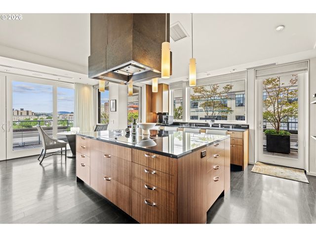 710 Nw 13TH Ave PH-2, Portland, OR 97209