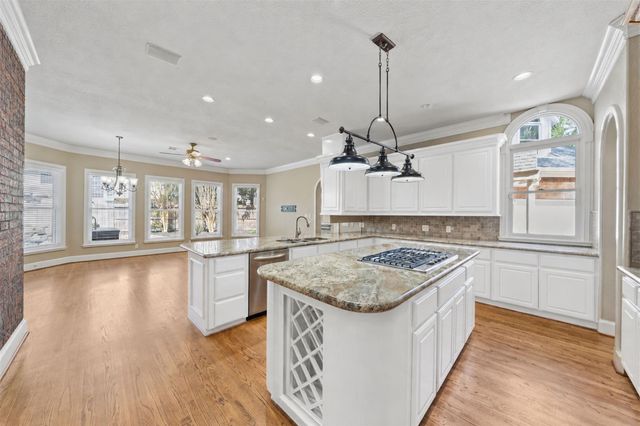 13714 Gainesway Drive, Cypress, TX 77429