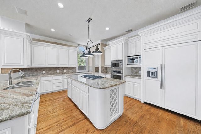 13714 Gainesway Drive, Cypress, TX 77429
