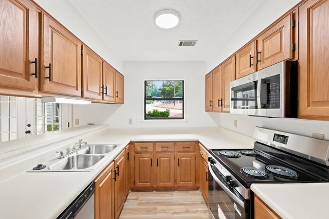1 Cardinal Lane 1, North Augusta, SC 29841