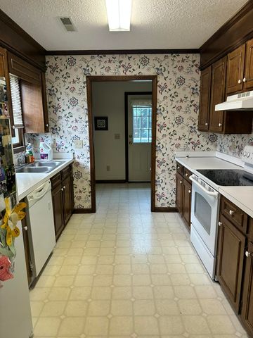 2030 Tudor Street, Sumter, SC 29150