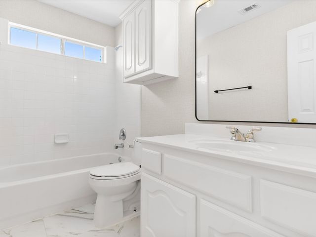 118 Wentwood Drive, Murphy, TX 75094