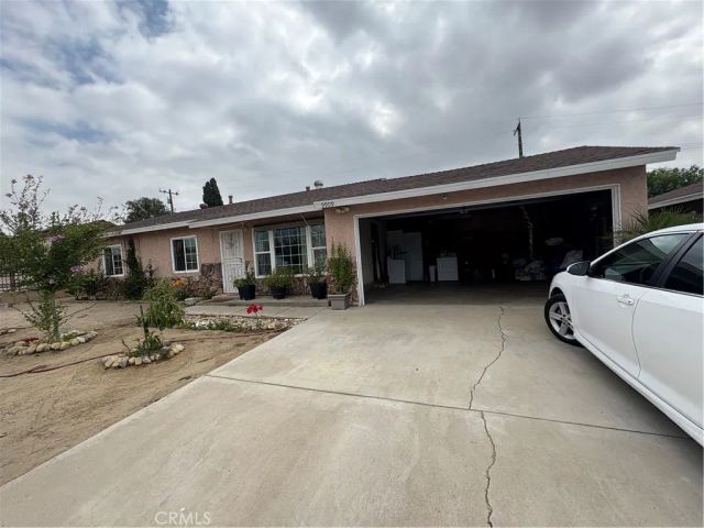 9909 Niagara Ave, Fontana, CA 92355