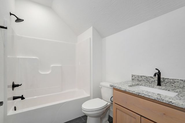 3032 W Allen Drive, Springfield, MO 65810