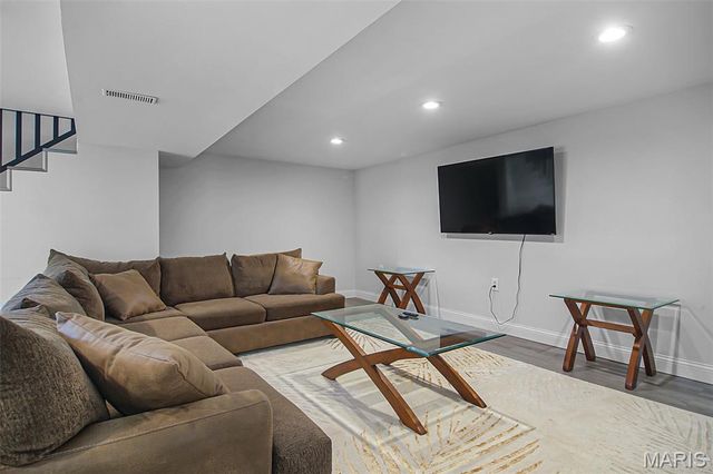 241 Madison Avenue, Glen Carbon, IL 62034