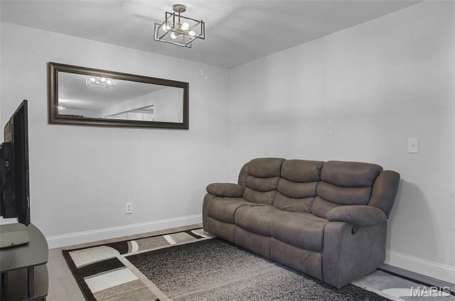 241 Madison Avenue, Glen Carbon, IL 62034