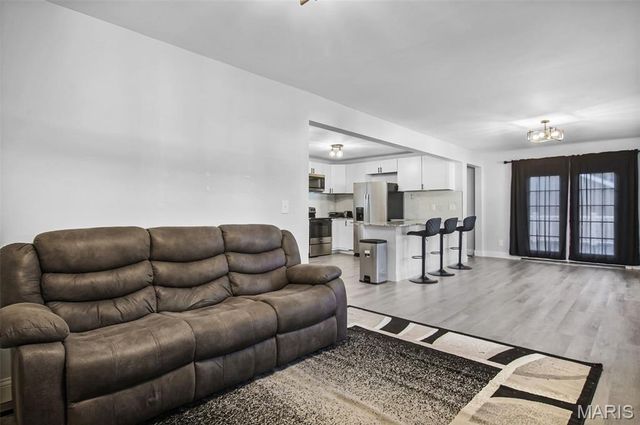 241 Madison Avenue, Glen Carbon, IL 62034