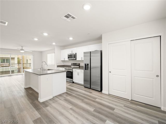 6888 Prairie Pearl Street, Las Vegas, NV 89148