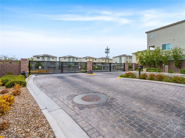 6888 Prairie Pearl Street, Las Vegas, NV 89148