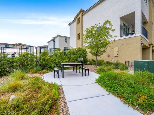 6888 Prairie Pearl Street, Las Vegas, NV 89148