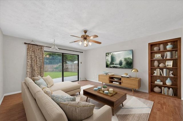 2718 Clover Valley Drive, Garland, TX 75043