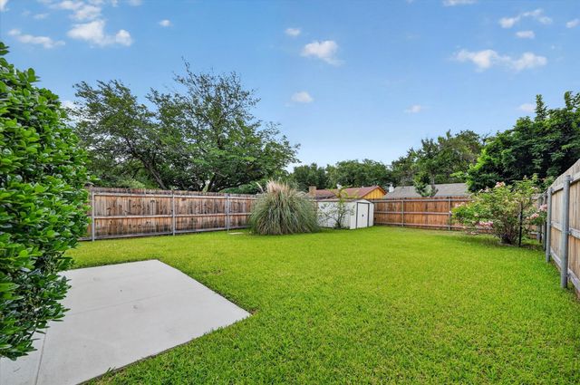 2718 Clover Valley Drive, Garland, TX 75043