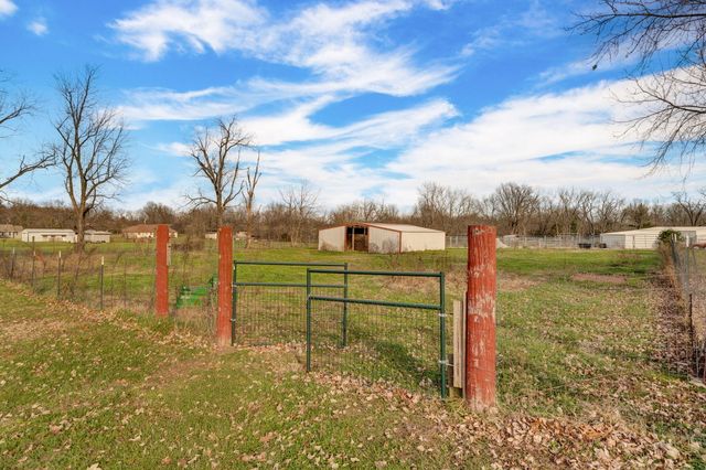 1245 Cole Alan Court, Nixa, MO 65714