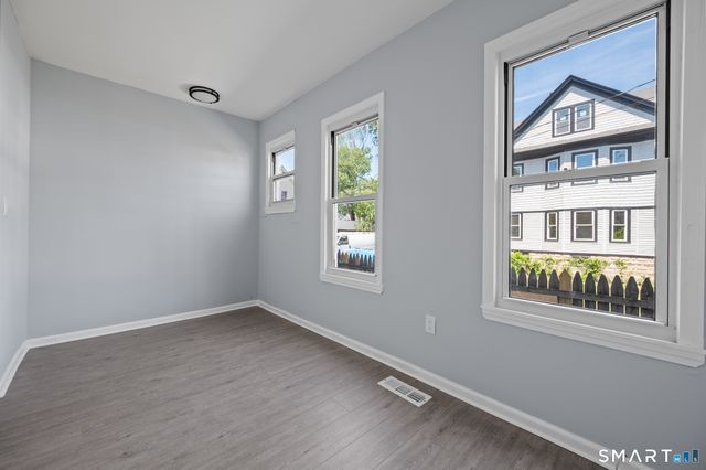 301 Poplar Street, Bridgeport, CT 06605
