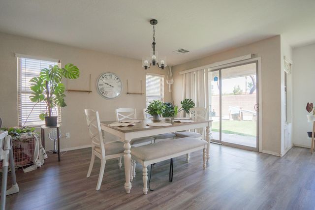 15160 W Smokey Drive, Surprise, AZ 85374