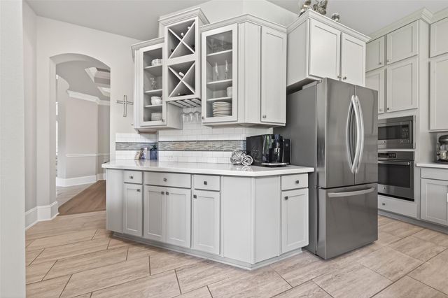 150 Cliftons Curve Way, Montgomery, TX 77316