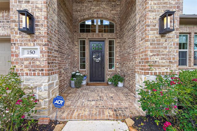 150 Cliftons Curve Way, Montgomery, TX 77316