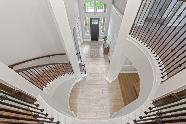 150 Cliftons Curve Way, Montgomery, TX 77316