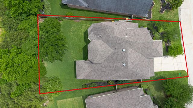150 Cliftons Curve Way, Montgomery, TX 77316
