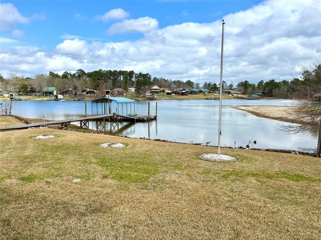 120 Pecan Drive, Burkeville, TX 75932