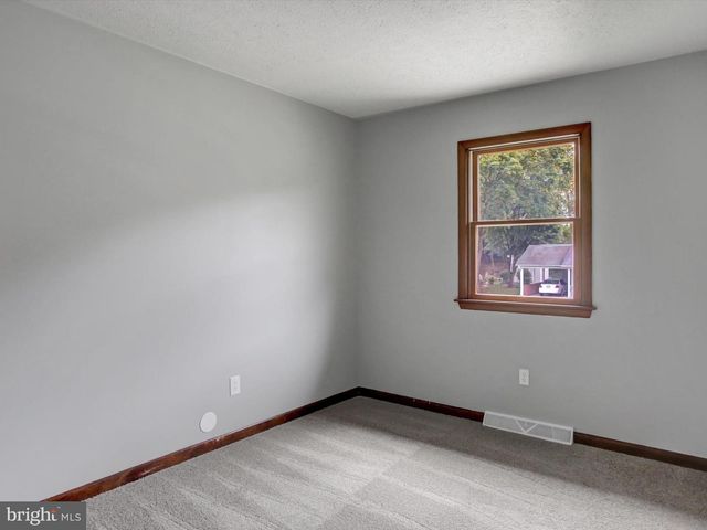 59 EDGELEA DRIVE, Chambersburg, PA 17201