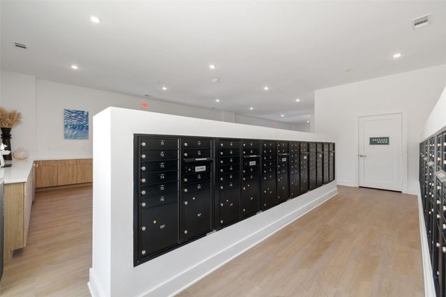 4802 S Congress Ave 403, Austin, TX 78745