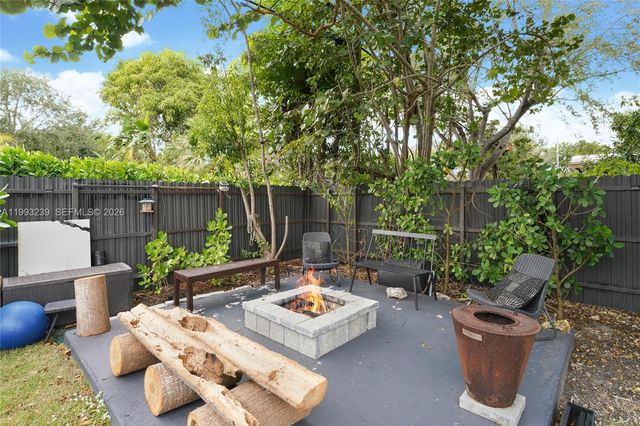 7305 SW 123rd Ter, Pinecrest, FL 33156