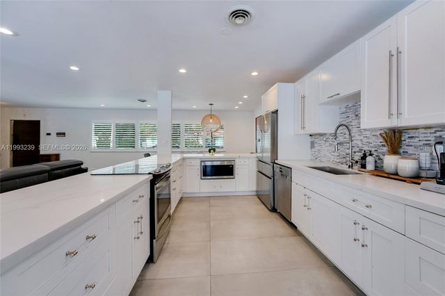 7305 SW 123rd Ter, Pinecrest, FL 33156