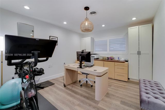 7305 SW 123rd Ter, Pinecrest, FL 33156