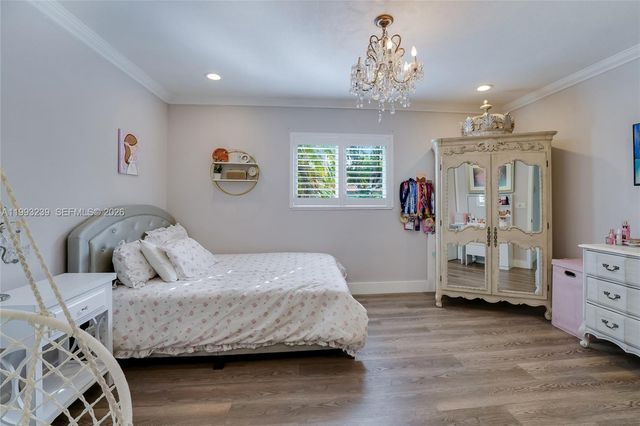 7305 SW 123rd Ter, Pinecrest, FL 33156