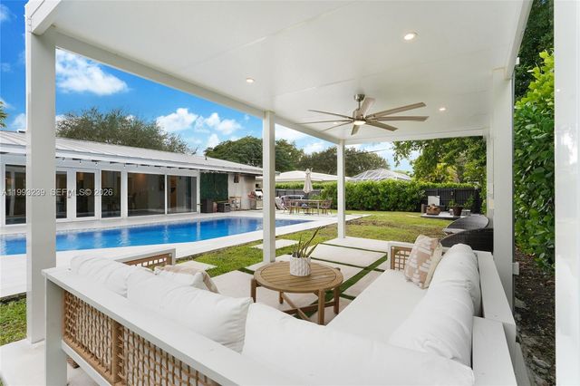 7305 SW 123rd Ter, Pinecrest, FL 33156