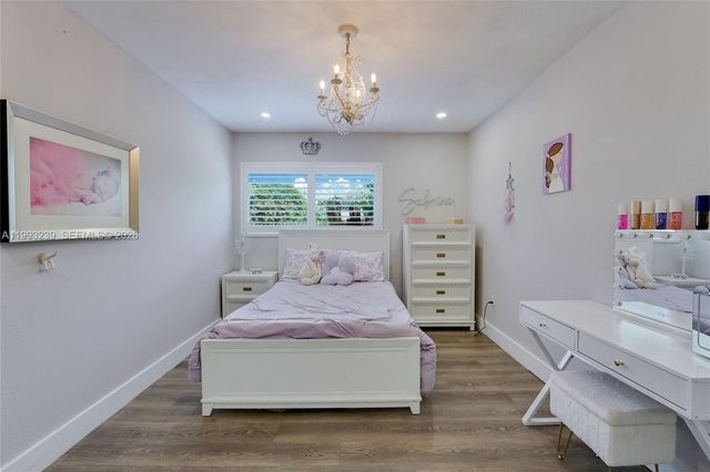 7305 SW 123rd Ter, Pinecrest, FL 33156