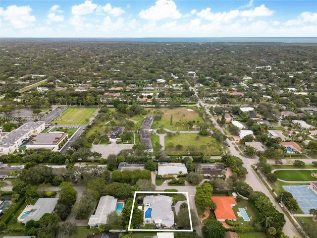 7305 SW 123rd Ter, Pinecrest, FL 33156