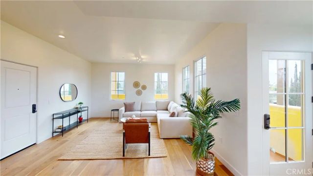 1878 E Walnut Street 213, Pasadena, CA 91107